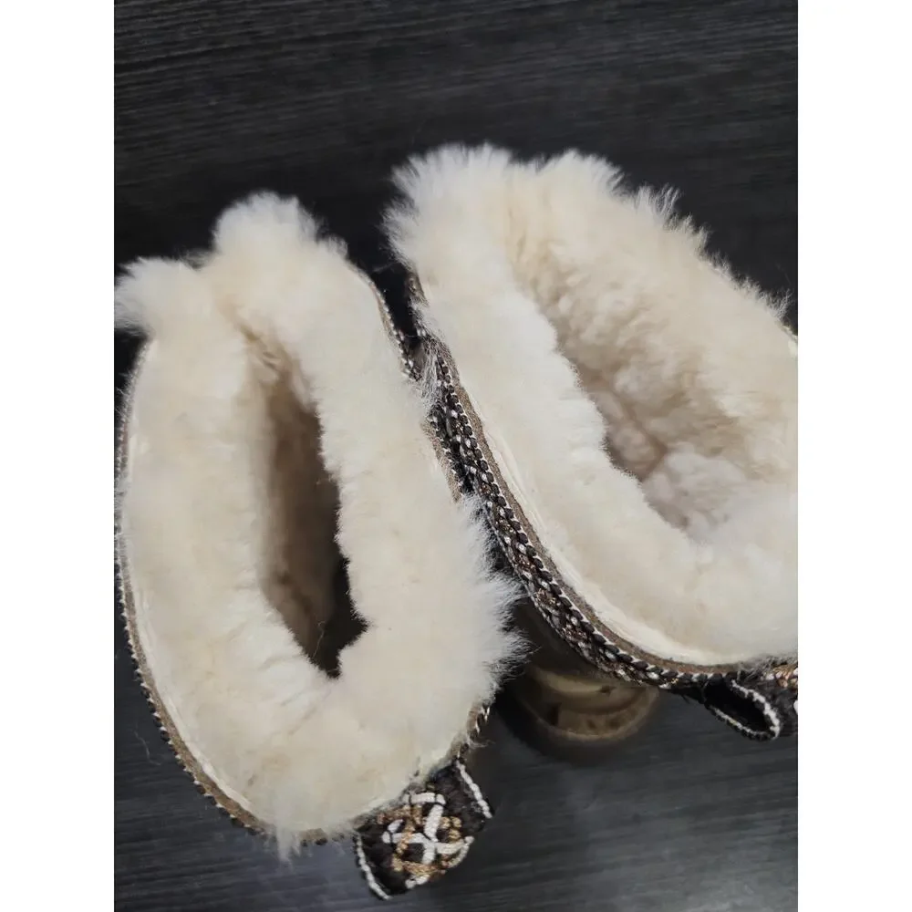 UGG Classic Short Trailgazer Boot Kids Sz 12 CHE Chestnut 1157694K
